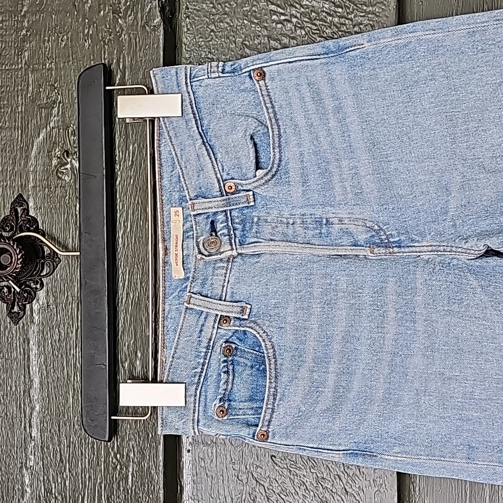 LEVIS Jeans - Picture 5 of 12